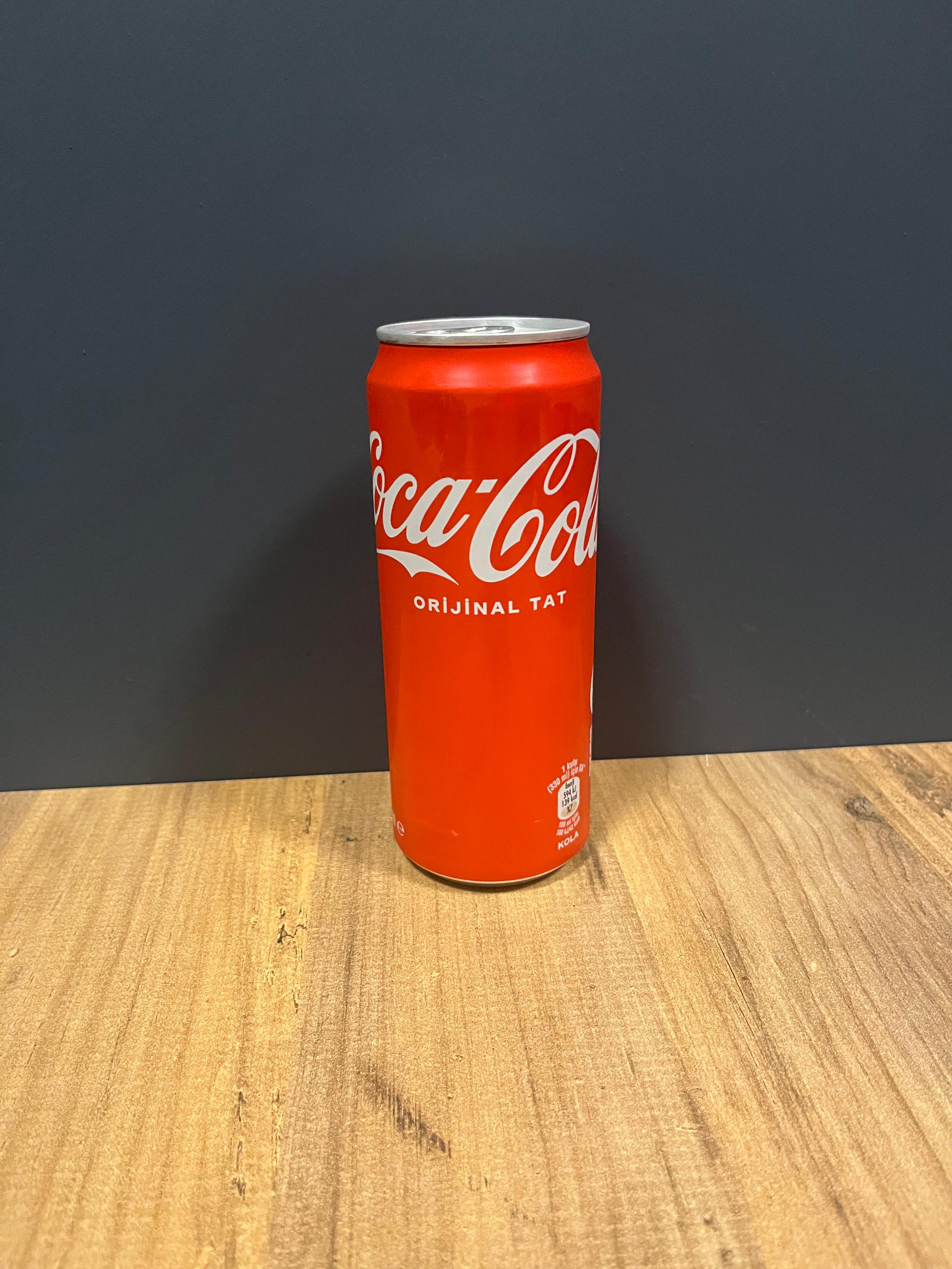 Kutu Kola